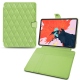 Custodia in pelle Apple iPad Pro 11" (2018) - Vert olive - Couture ( Nappa - Pantone 578U ) 
