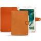 Apple iPad Air (2019) leather case - Mandarine vintage ( Pantone 165C ) 