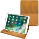Apple iPad Air (2019) leather case - Or Maïa ( Pantone 871C ) 