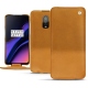 OnePlus 6T leather case - Or Maïa ( Pantone 871C ) 