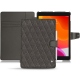 Custodia in pelle Apple iPad 10.2" (2019) - Anthracite - Couture ( Pantone 424C ) 