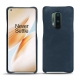 Capa em pele OnePlus 8 Pro - Jean vintage ( Roughtcut - Pantone 285U  ) 