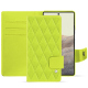 Google Pixel 7 leather case - Jaune fluo - Couture ( Pantone #c9ff57 ) 
