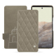 Housse cuir Google Pixel 7 Pro - Darboun sabla - Couture ( Pantone #BCB1A1 )
