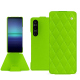 Lederschutzhülle Sony Xperia 1 V - Vert fluo - Couture ( Pantone #00ab5f ) 