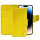 Custodia in pelle Apple iPhone 15 Pro - Jaune fluo ( Pantone #c9ff57 ) 