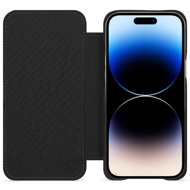 MagSafe対応iPhone 15 Proシリコーンケース - ブラック - Apple