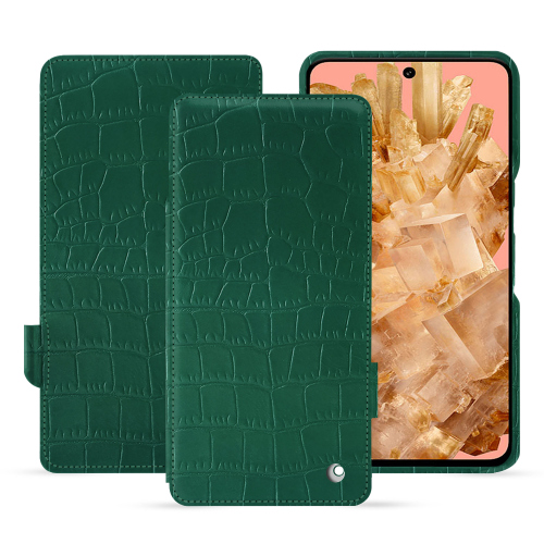 Housse rabat horizontal de luxe pour Google Pixel 8 | Élégance et Protection haut de gammeCrocodile pino ( Pantone #173F35 ) 