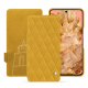 Lederschutzhülle Google Pixel 8 - Jaune soulèu - Couture ( Pantone #F3B934 )
