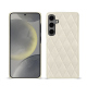 Coque cuir Samsung Galaxy S24 - Blanc escumo - Couture ( Pantone #D6D6D1 )