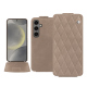 Housse cuir Samsung Galaxy S24 - Taupe vintage - Couture ( Pantone #591d16 ) 