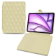 Lederschutzhülle für Apple iPad Air 13 (2024) - Beige - Couture ( Nappa - Pantone #ceb888 ) 