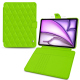 Capa em pele para Apple iPad Air 13 (2024) - Vert fluo - Couture ( Pantone #00ab5f ) 