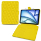 Lederschutzhülle Apple iPad Air - Jaune fluo - Couture ( Pantone #c9ff57 ) 