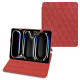 Custodia in pelle Apple iPad Pro 13 (2024) - Cerise vintage - Couture ( Pantone #a6302e ) 