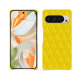 Google Pixel 9 Pro leather cover - Jaune fluo - Couture ( Pantone #c9ff57 ) 