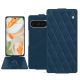 Custodia in pelle Google Pixel 9 Pro - Blu mediterran - Couture ( Pantone #0E3043 )