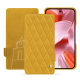 Housse cuir Google Pixel 9 - Jaune soulèu - Couture ( Pantone #F3B934 )
