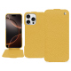 Housse cuir Apple iPhone 16 Pro - Mimosa ( Pantone #b39437 ) 