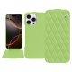 Lederschutzhülle Apple iPhone 16 Pro - Vert olive - Couture ( Nappa - Pantone #a7c58e ) 