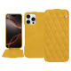 Housse cuir Apple iPhone 16 Pro - Jaune soulèu - Couture ( Pantone #F3B934 )