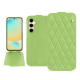 Capa em pele Samsung Galaxy S24 FE - Vert olive - Couture ( Nappa - Pantone #a7c58e ) 