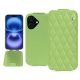 Housse cuir Apple iPhone 16 - Vert olive - Couture ( Nappa - Pantone #a7c58e ) 
