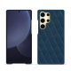Funda de piel Samsung Galaxy S25 Ultra - Blu mediterran - Couture ( Pantone #0E3043 )