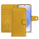Lederschutzhülle Samsung Galaxy S25 - Jaune soulèu ( Pantone #F3B934 )