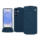 Custodia in pelle Samsung Galaxy S25 - Blu mediterran - Couture ( Pantone #0E3043 )