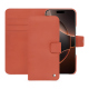 Capa de couro para carteira Apple iPhone 16 Pro - Orange Veggie ( Pantone #cb6015 ) 