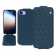 レザーケース Apple iPhone 16e - Indigo - Couture ( Pantone #1f4565 ) 