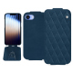 Capa em pele Apple iPhone 16e - Blu mediterran - Couture ( Pantone #0E3043 )