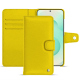 Funda de piel para cartera Samsung Galaxy S25+ - Jaune fluo ( Pantone #c9ff57 ) 