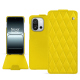 Lederschutzhülle OnePlus 13T - Jaune fluo - Couture ( Pantone #c9ff57 ) 