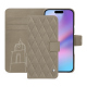 Capa de couro para carteira Apple iPhone 17 - Darboun sabla - Couture ( Pantone #BCB1A1 )