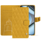 谷歌 Pixel 10 Pro 真皮钱包保护套 - Jaune soulèu - Couture ( Pantone #F3B934 )