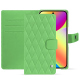 Capa de couro para carteira Google Pixel 10 - Vert olive - Couture ( Nappa - Pantone #a7c58e ) 
