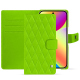 Funda de piel para cartera Google Pixel 10 - Vert fluo - Couture ( Pantone #00ab5f ) 