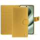 Capa de couro para carteira Google Pixel 10 Pro XL - Mimosa ( Pantone #b39437 ) 
