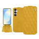 硬质真皮保护套 SSamsung Galaxy S25 FE - Jaune soulèu - Couture ( Pantone #F3B934 )