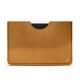 Apple iPad Pro 12" leather pouch - Or Maïa ( Pantone 871C ) 