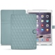 Custodia in pelle Apple iPad Pro 12.9" (2017) - Bleu ciel - Couture ( Nappa - Pantone 277C ) 