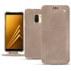 Housse cuir Samsung Galaxy A8+ (2018) - Taupe vintage ( Pantone 7530C ) 