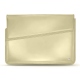 Funda de piel para ordenador portatil 17' - Griffe 1 - Beige ( Nappa - Pantone 7502C ) 