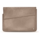 ノートPC、17インチ用レザーケース - Griffe 1 - Taupe vintage ( Pantone 7530C ) 