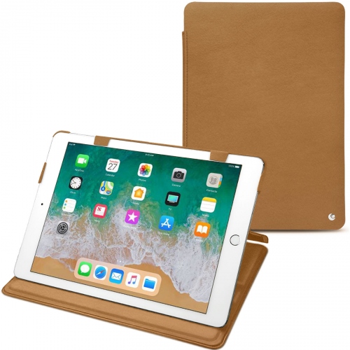 Housse cuir Apple iPad 9.7' (2018) : Coque et protection pour iPad sur NoreveCastan esparciate ( Pantone #824F2A )