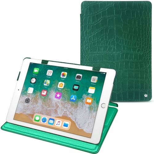 Housse cuir Apple iPad 9.7' (2018) : Coque et protection pour iPad sur NoreveCrocodile pino ( Pantone #173F35 ) 