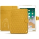 Custodia in pelle Apple iPad  9.7" (2018) - Jaune soulèu - Couture