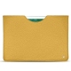 Capa em pele Apple iPad 9.7" (2018) - Mimosa ( Pantone 141C ) 